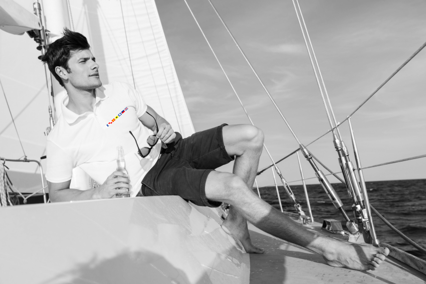 Webetikett auf Poloshirt